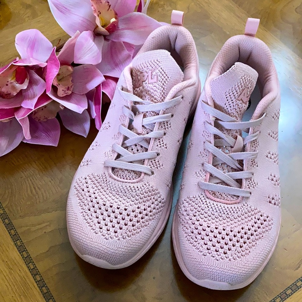APL athletic color Rose  , used in good condition